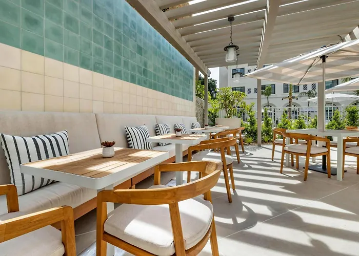 Cambria Hotel Calabasas - Malibu